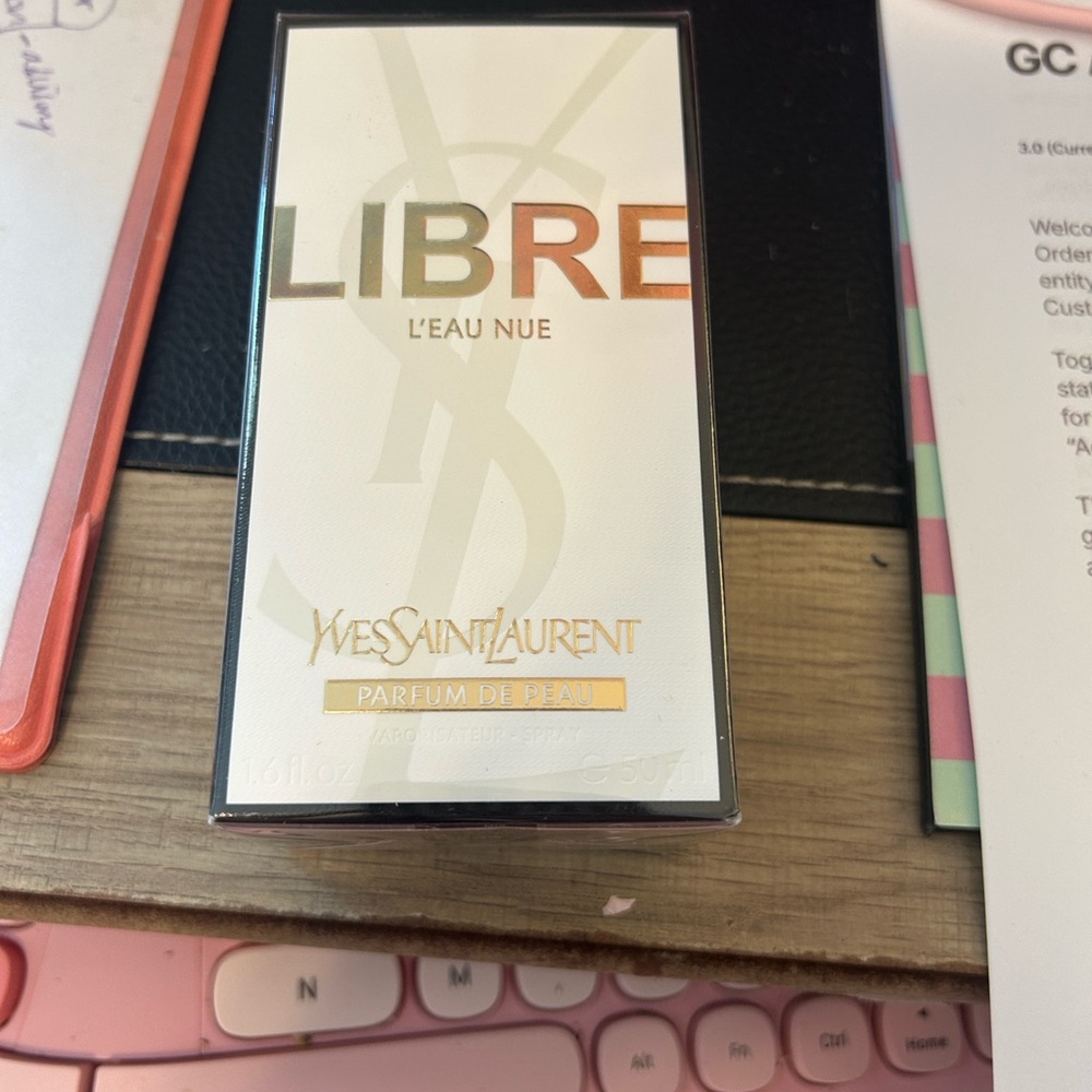Yves Saint Laurent Libre L'Eau Nue Perfume - White and Gold